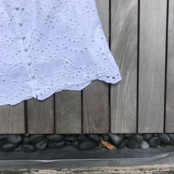 CJAPNA White Cotton Eyelet Lace Button Down Top - Picture 5 of 7